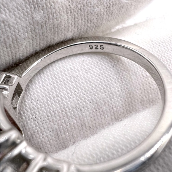 .925 Sterling Silver Padparadscha Sapphire Cz Ring - Picture 13 of 17